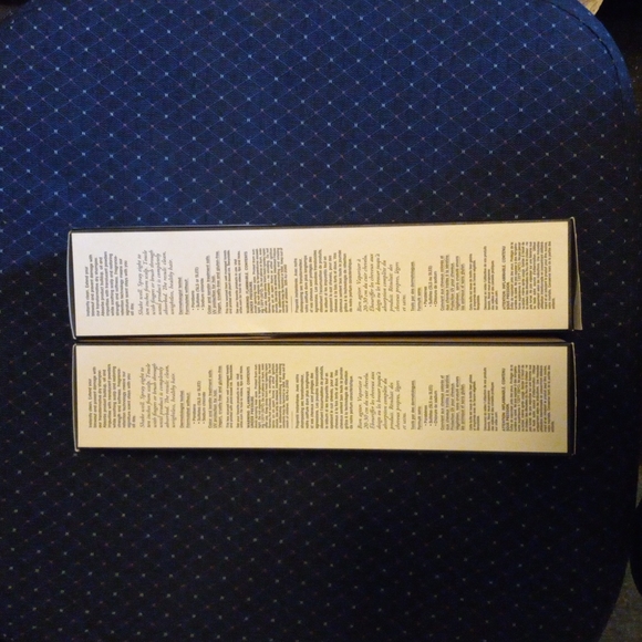 Oribe Gold Lust Dry Shampoo - Picture 4 of 5